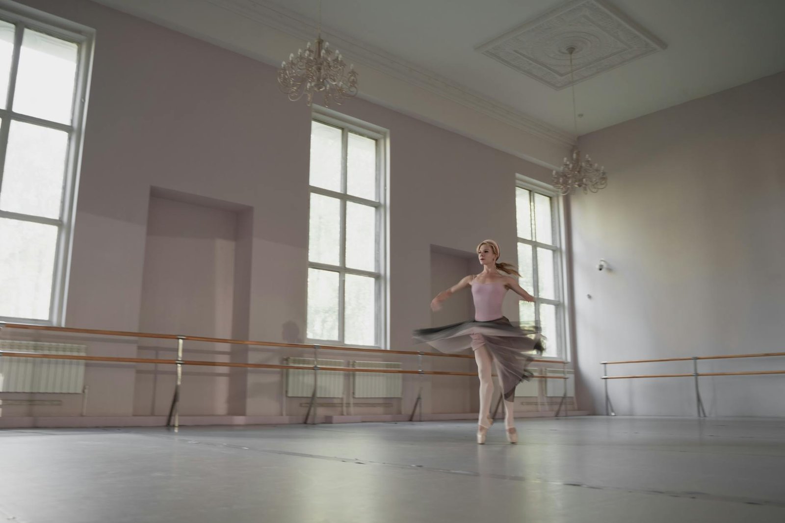 How to Do a Pirouette: Step-by-Step Guide for Beginners