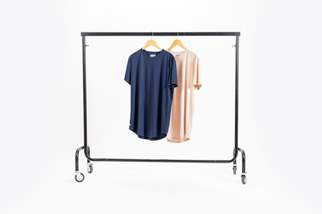 SONGMICS Heavy-Duty Rolling Garment Rack 286 lb