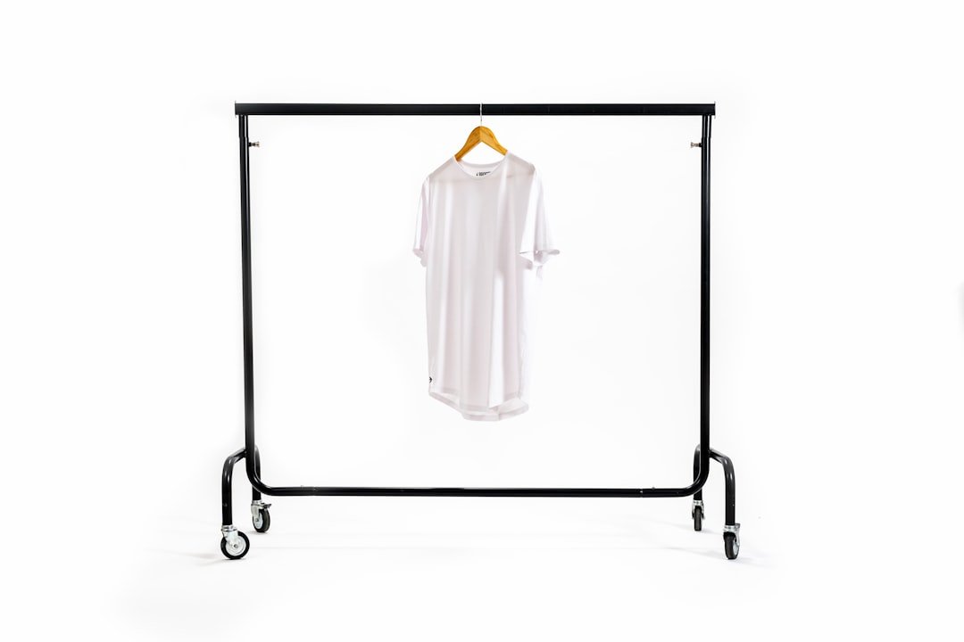 SONGMICS Heavy-Duty Double-Rod Clothes Rack