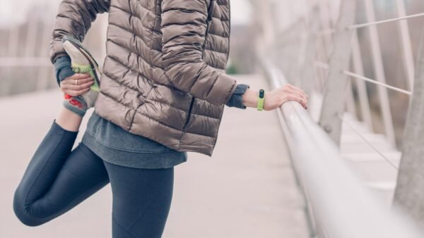Best Fitness Trackers for Dancers to Monitor Training in 2026