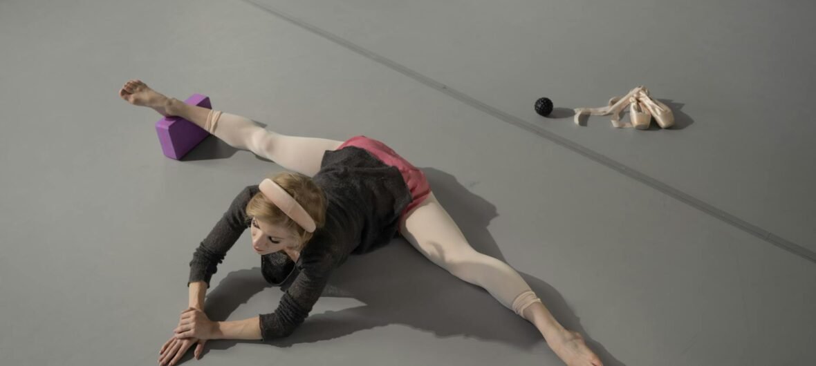 The Best Full-Body Stretching Equipment for Dancers: Your Complete Guide