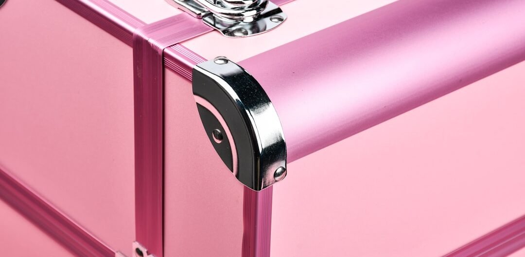 Best Rated Portable Makeup Cases for Dancers: Highest-Reviewed Picks