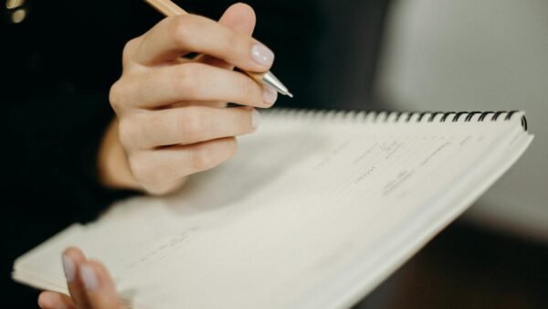 Dance Journals and Apps for Tracking Your Dance Journey: The Ultimate Guide