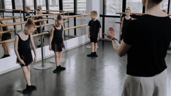 How to Start Teaching Dance as a New Instructor: Your Complete Beginner’s Guide