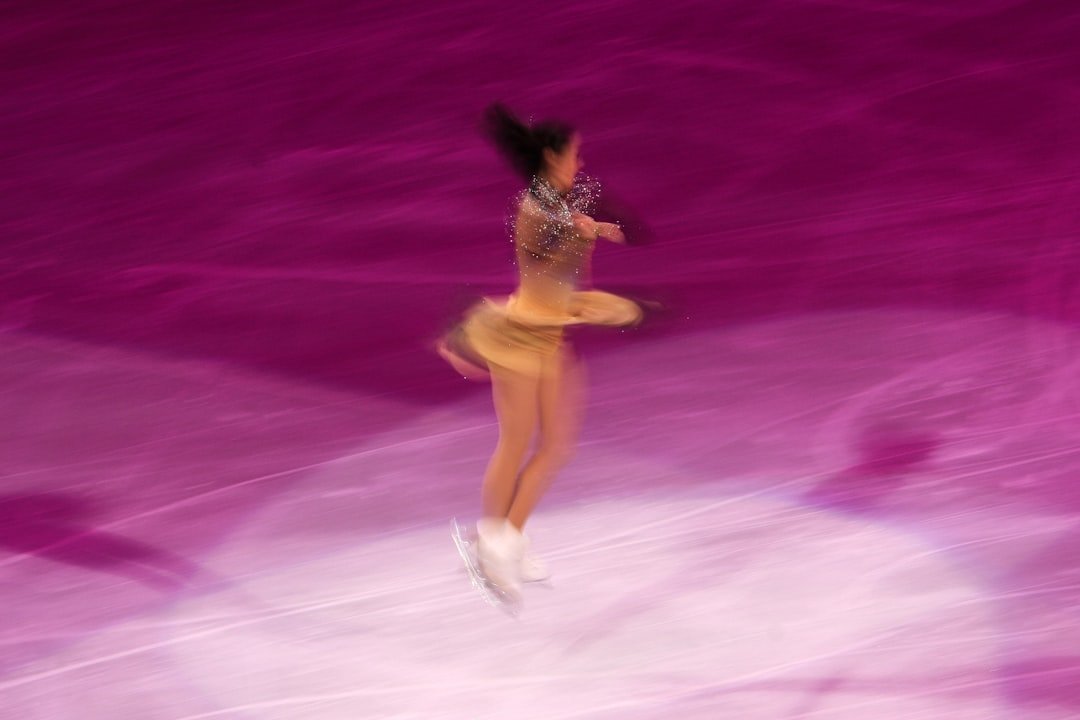 Girls Figure Skating Dress Velvet Ice Performance Costume