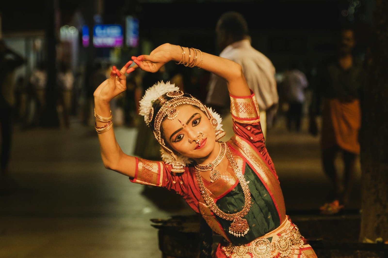 Bharatanatyam Makeup Kit Eye Liner Bindi Classical