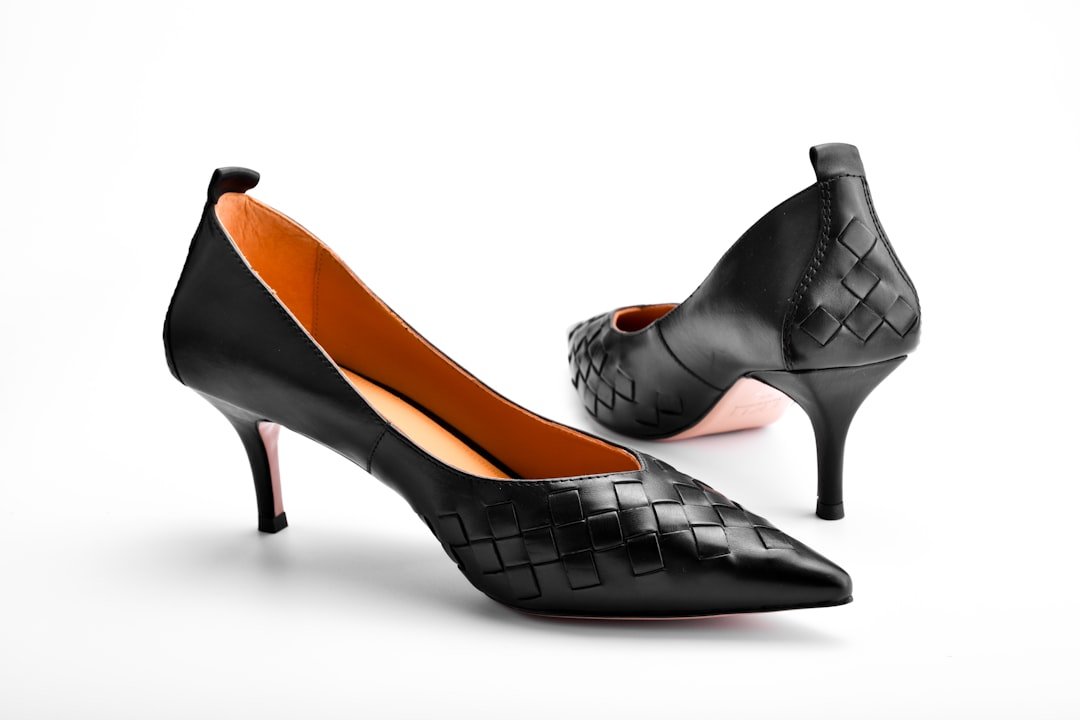 Flamenco Heel Practice Shoe Women Closed Toe Ankle Strap Nailed
