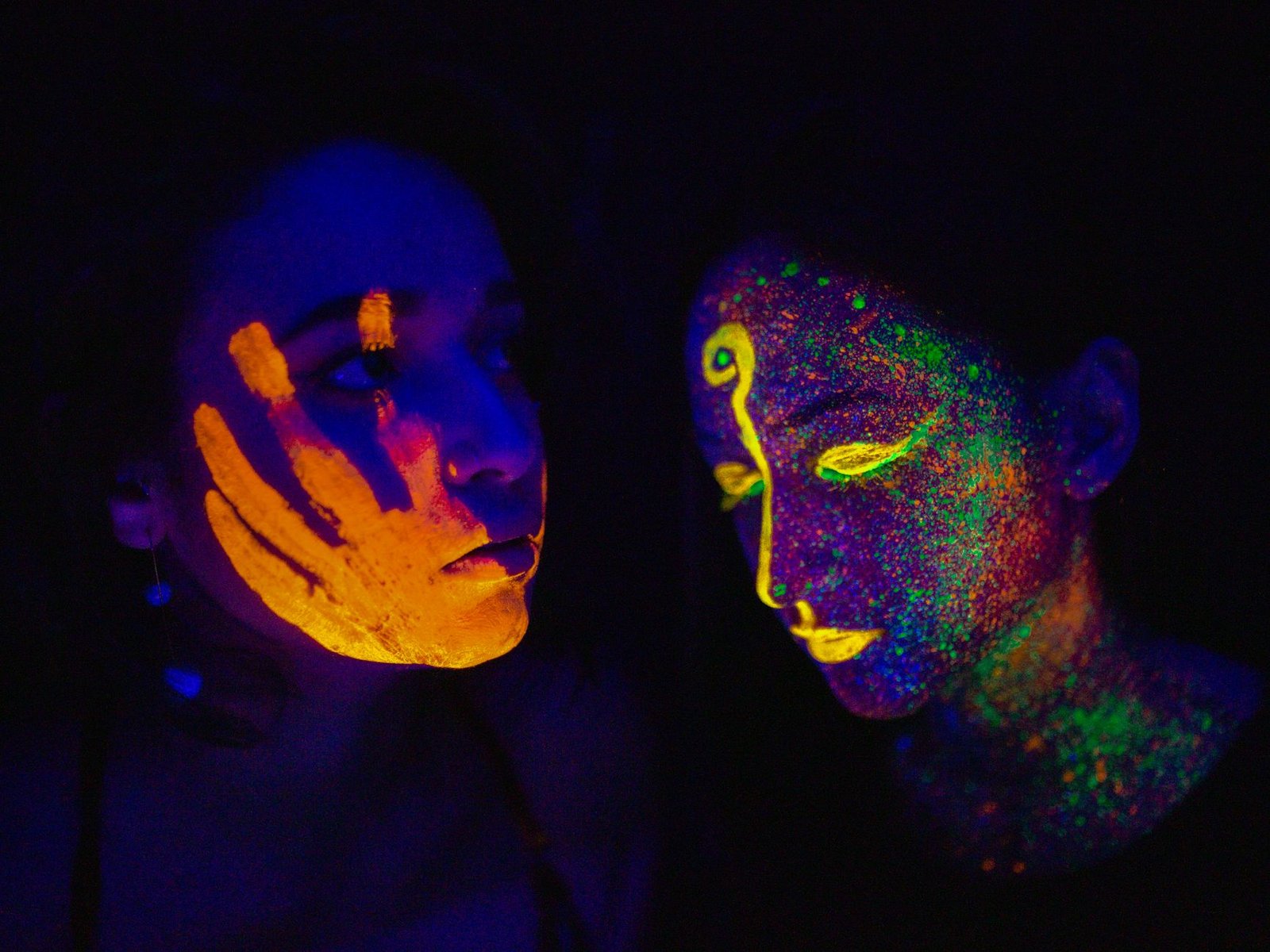 UV Reactive Poi Glowing Rave Performance Festival Set