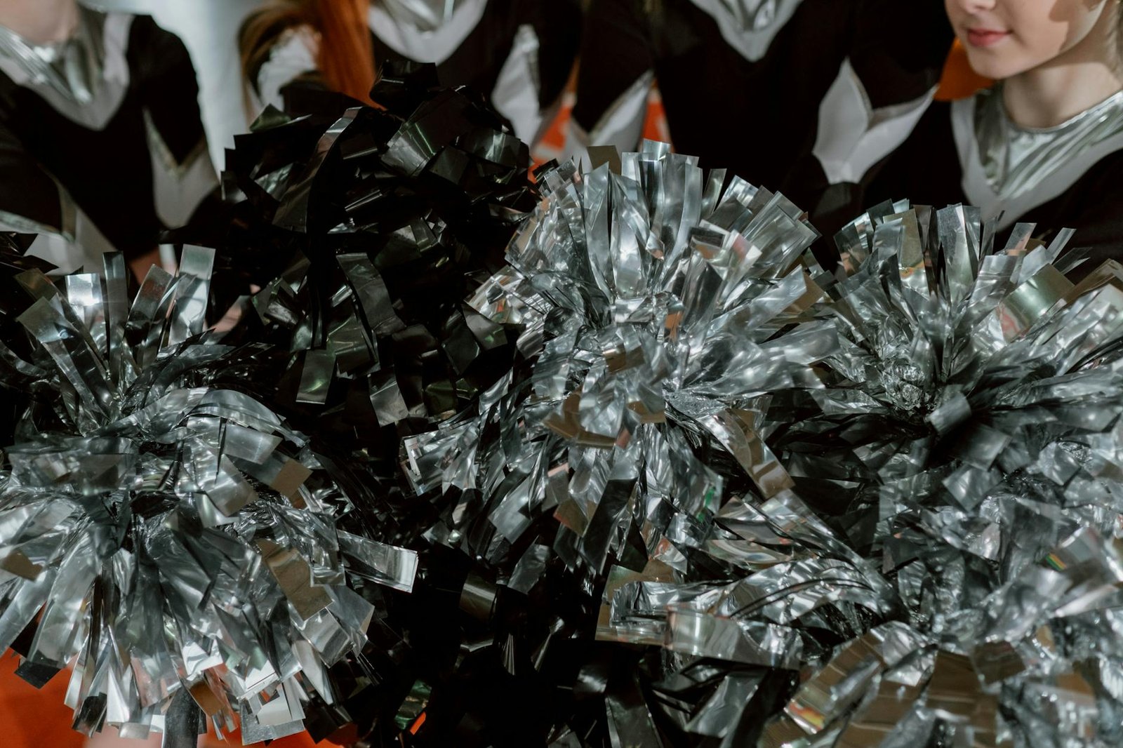 Youth Cheerleading Pom Pom Set Plastic Streamers Budget