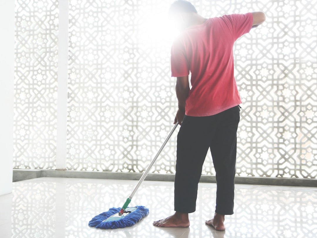 Budget Floor Cleaner Dance Studio Multi-Surface Cleaning Spray