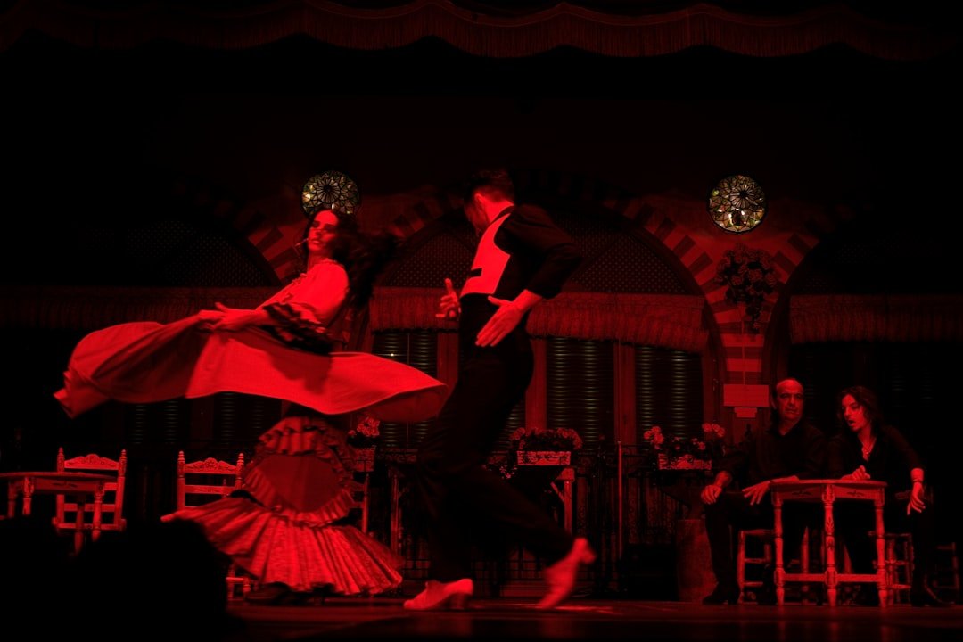 Flamenco Fan Professional Dance Abanico Wooden Ribs Silk Performance