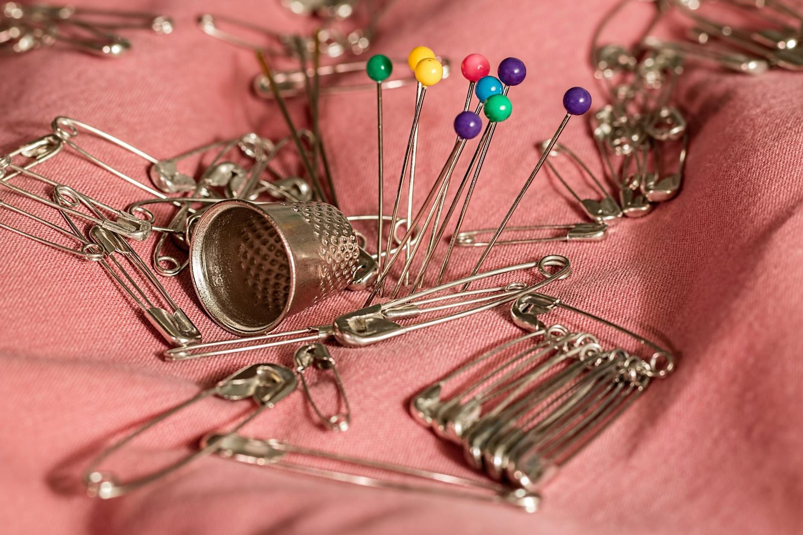 Budget Safety Pins Competition Number Holder Value Pack