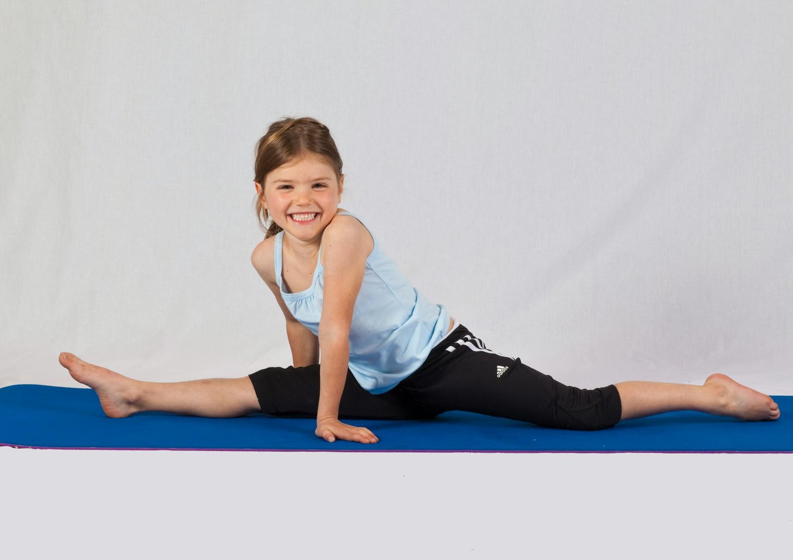 Folding Gymnastics Mat 4x8 Panel Safety Acrobatics