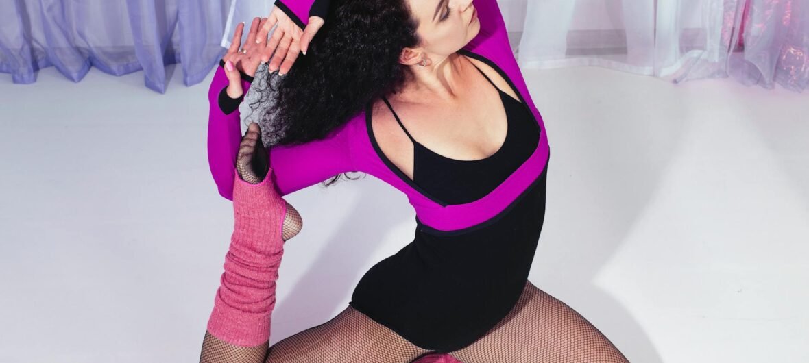 Best Compression Arm Sleeves and Arm Warmers for Dancers and Performers: Top 7 Picks for 2026