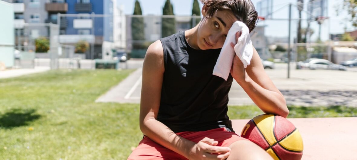 Best Cooling Towel and Sport Microfiber Towel for Dance Class and Competition: Top 7 Picks for 2026