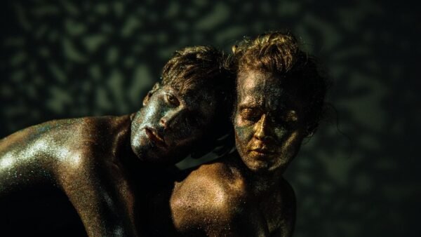 Best Stage Makeup Kits and Body Glitter for Dancers: Top 7 Picks for 2026